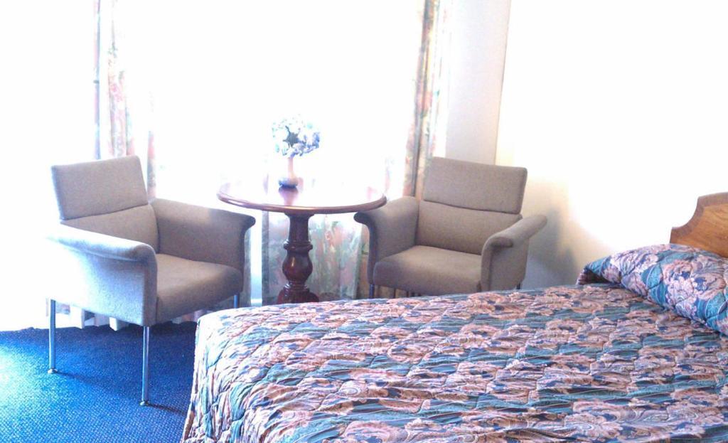 Valley Motel Pittsburgh Harmarville Экстерьер фото