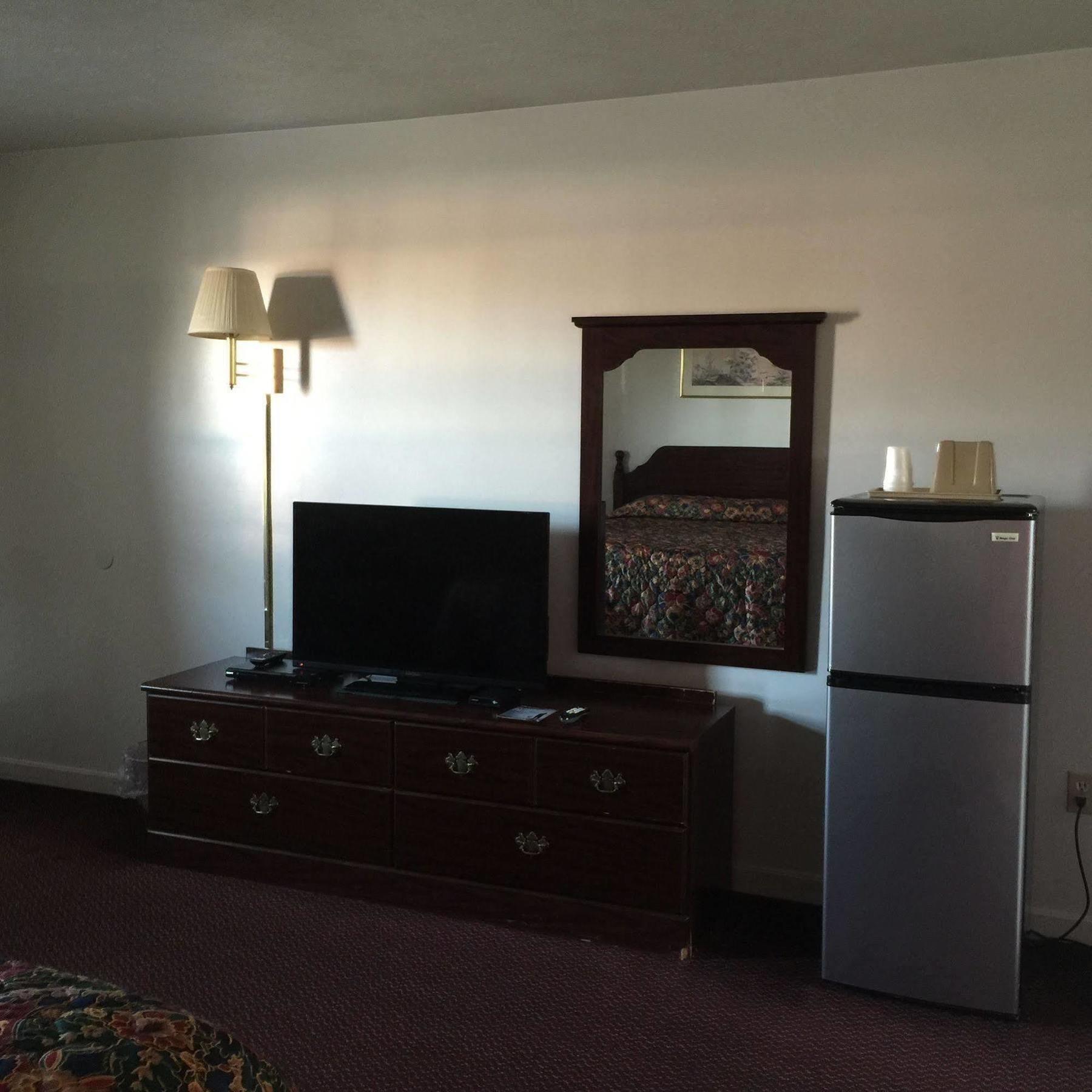 Valley Motel Pittsburgh Harmarville Экстерьер фото