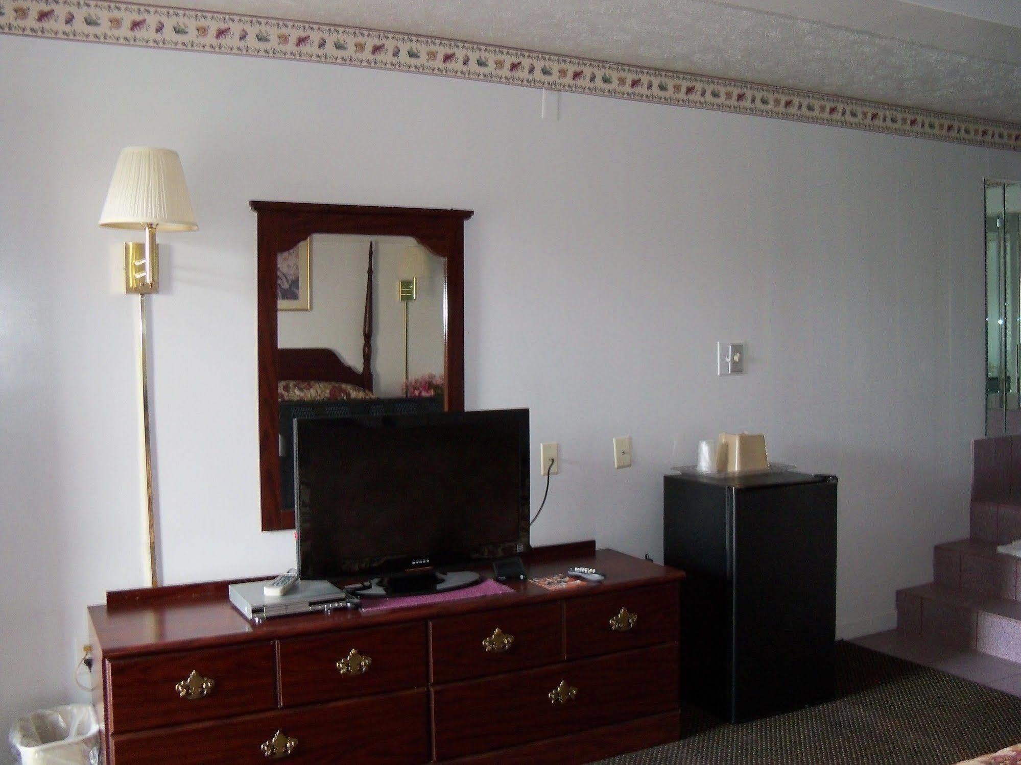 Valley Motel Pittsburgh Harmarville Экстерьер фото