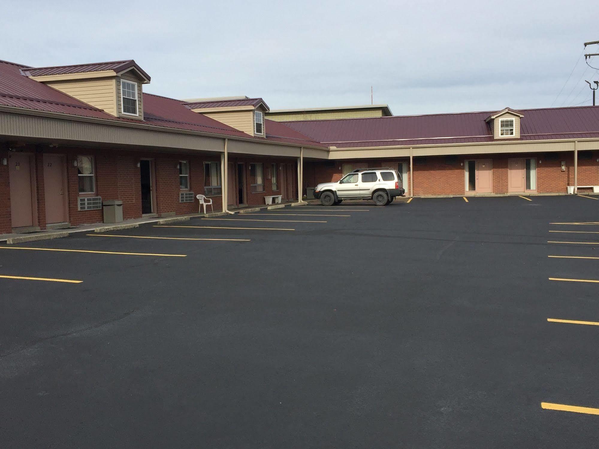 Valley Motel Pittsburgh Harmarville Экстерьер фото