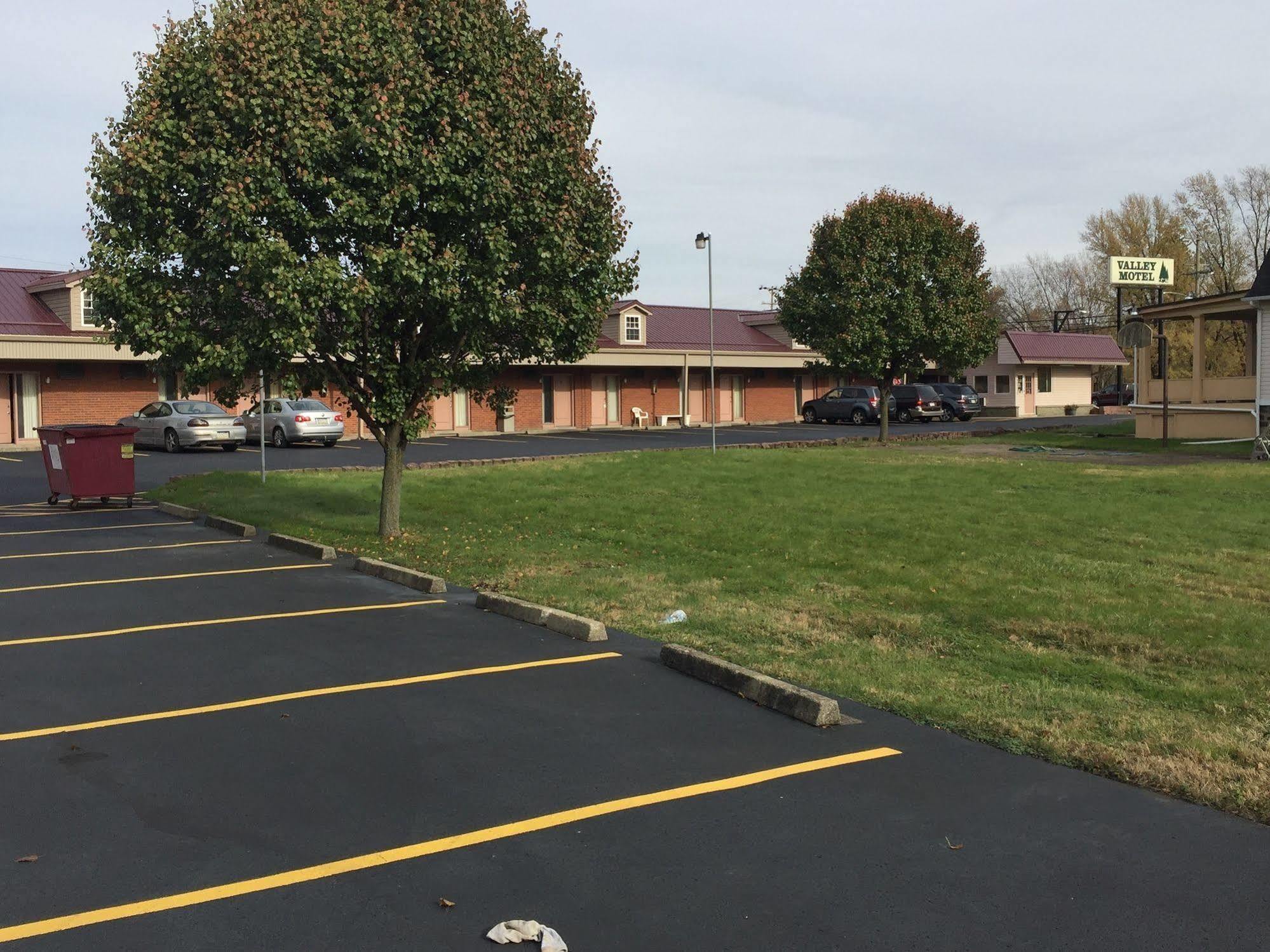 Valley Motel Pittsburgh Harmarville Экстерьер фото